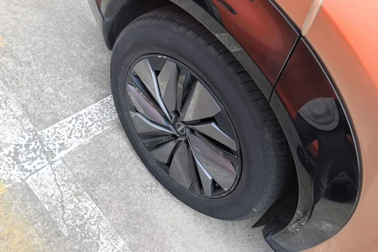 Used Nissan ARIYA 2022 Two-Wheel Drive Long Range Top-Tier Version Right Rear Wheel Hub