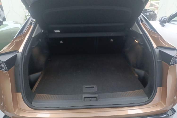 Used Nissan ARIYA 2022 Two-Wheel Drive Long Range Top-Tier Version Trunk