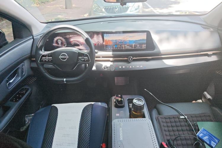 Used Nissan ARIYA 2023 500 Center Console