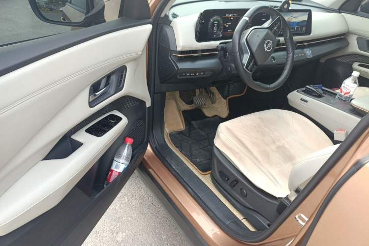 Used Nissan ARIYA 2023 500 Interior 3