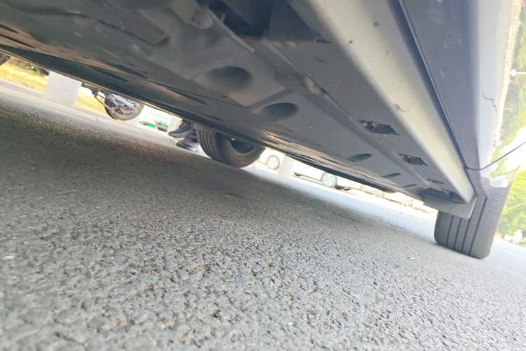 Used Nissan ARIYA 2023 500 Chassis Front Left