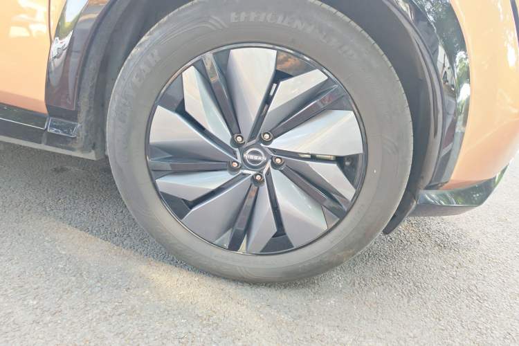 Used Nissan ARIYA 2023 500 Right Front Wheel Hub