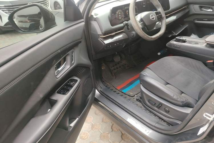 Used Nissan ARIYA 2023 500 Driver Seat