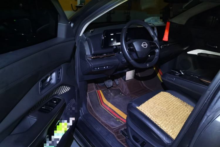 Used Nissan ARIYA 2023 600 Driver Seat