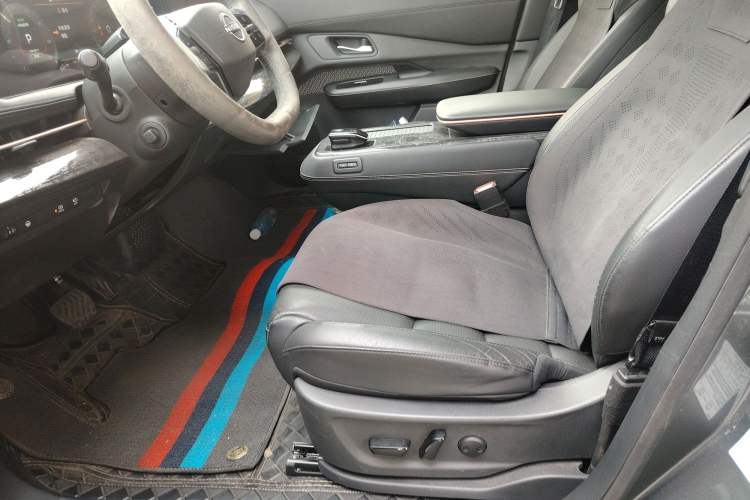 Used Nissan ARIYA 2023 500 Left Front Seat