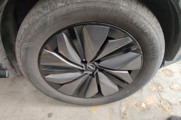 Used Nissan ARIYA 2023 500 Right Front Wheel Hub