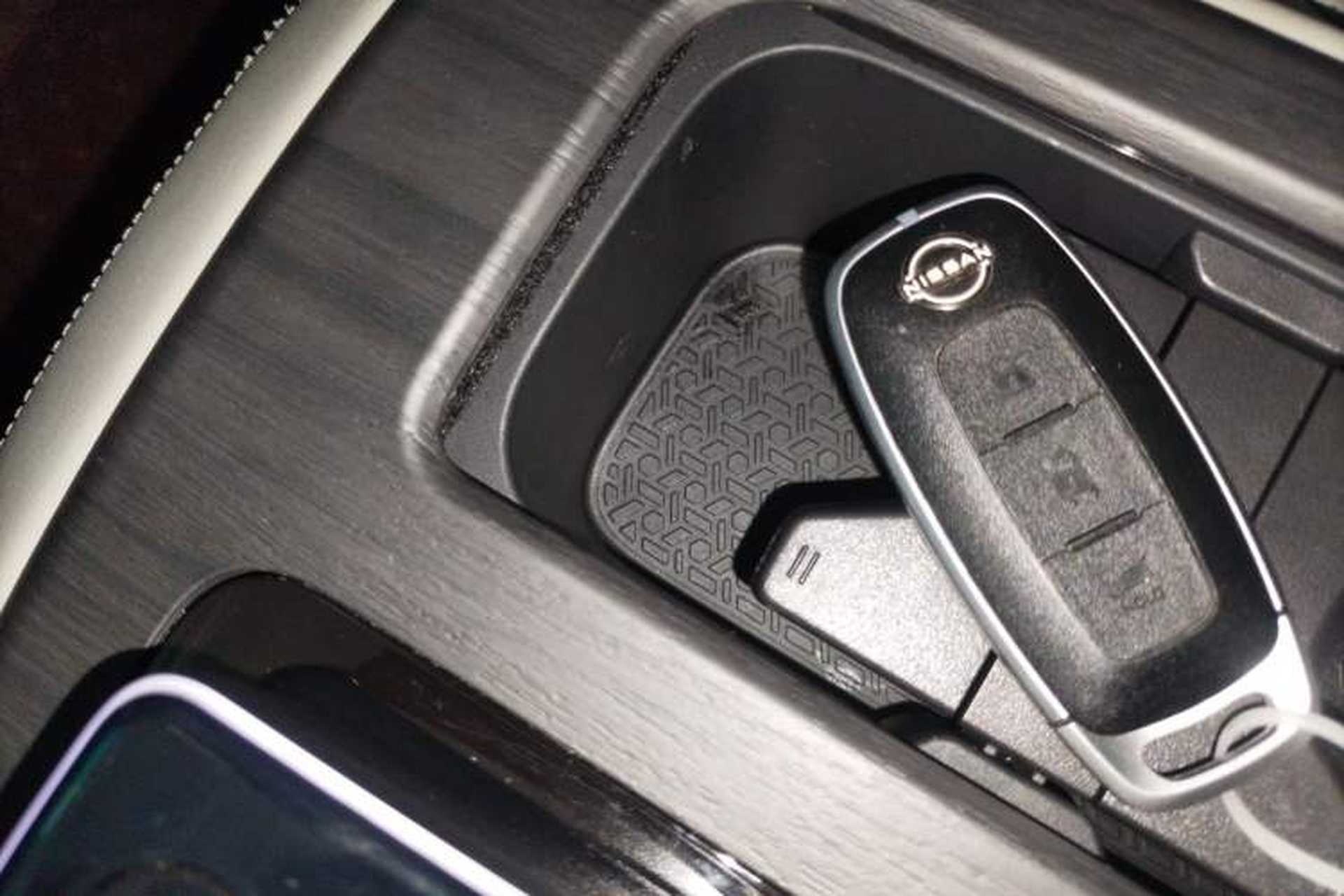 Used Nissan ARIYA 2023 Performance Model Interior 1