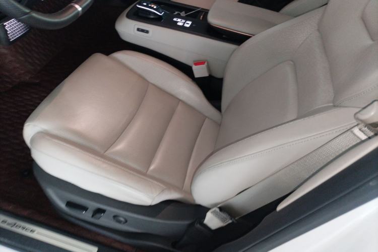 Used Nissan ARIYA 2023 Performance Model Left Front Seat