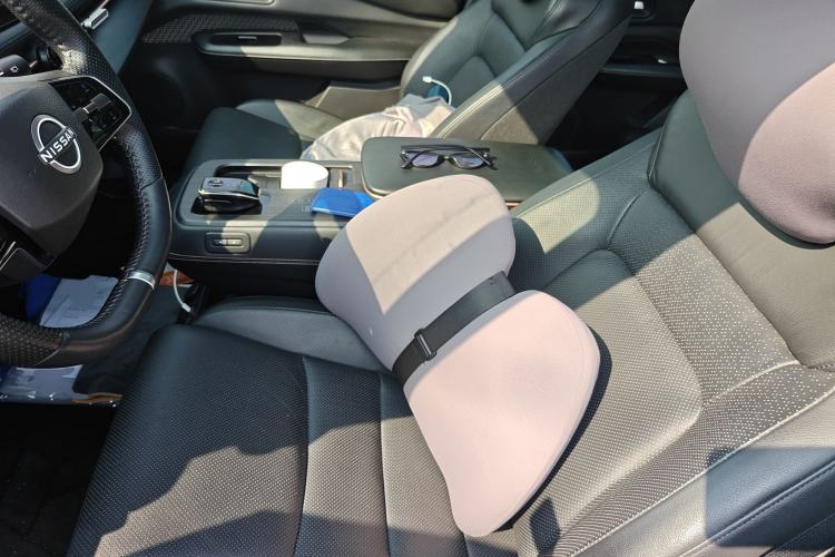 Used Nissan ARIYA 2023 600 Left Front Seat