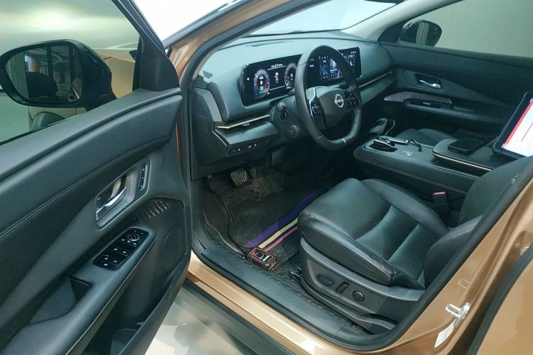 Used Nissan ARIYA 2023 500 Interior 3