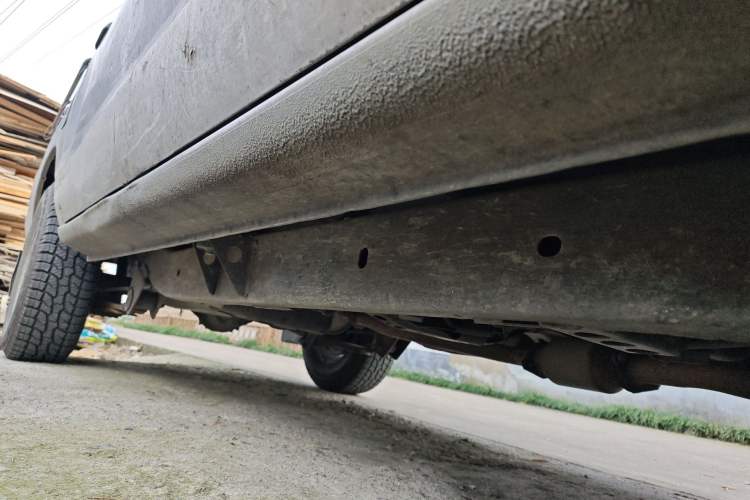 Used Nissan D22 2011 2.4L Gasoline Two-Wheel Drive Standard Version Chassis Front Right