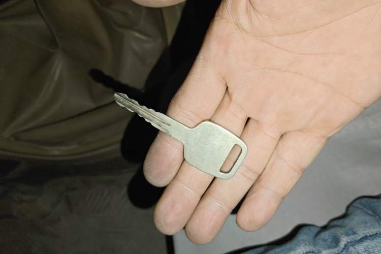 Used Nissan D22 2011 2.4L Gasoline Two-Wheel Drive Standard Version Vehicle Key