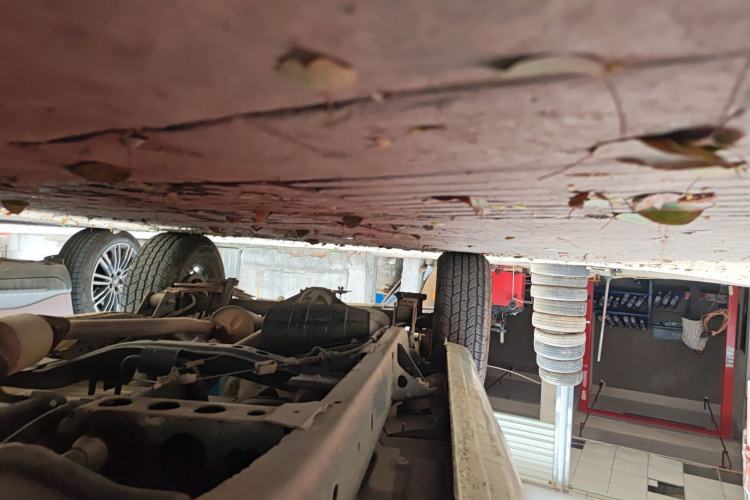 Used Nissan D22 2013 2.4L Gasoline Two-Wheel-Drive Standard Model Chassis Front Right