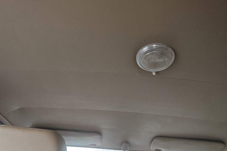 Used Nissan D22 2013 2.4L Gasoline Two-Wheel-Drive Standard Model Headliner