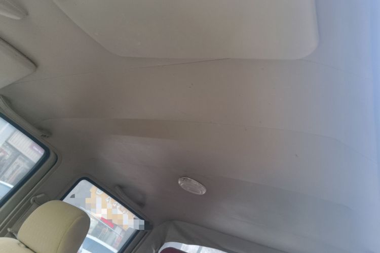 Used Nissan D22 2013 2.4L Gasoline Two-Wheel-Drive Standard Model Headliner