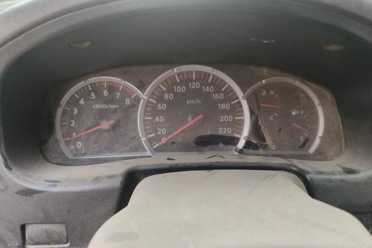 Used Nissan D22 2013 2.4L Gasoline Two-Wheel-Drive Standard Model Instrument Cluster