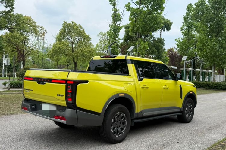 Used Nissan Frontier Pro PHEV 2026 131km All-Wheel Drive Luxury Edition Exterior 6