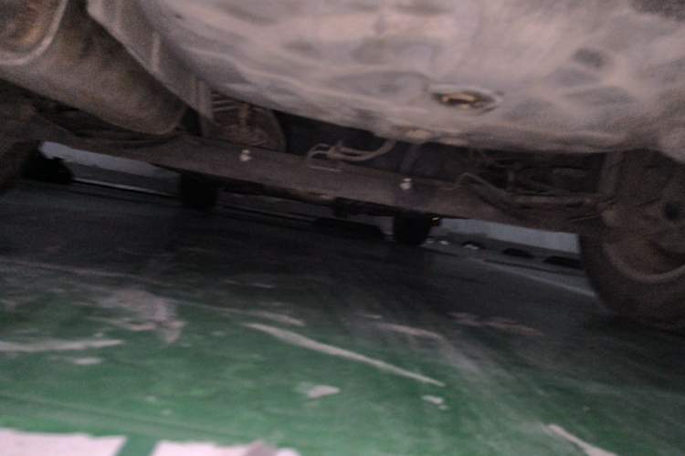 Used Nissan Geniss 2006 1.8L Manual Standard Edition Chassis Rear