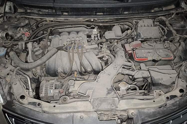 Used Nissan Geniss 2006 1.8L Manual Standard Edition Engine Bay