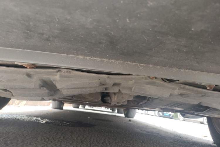 Used Nissan Geniss 2006 1.8L Automatic Comfort Model Chassis Front