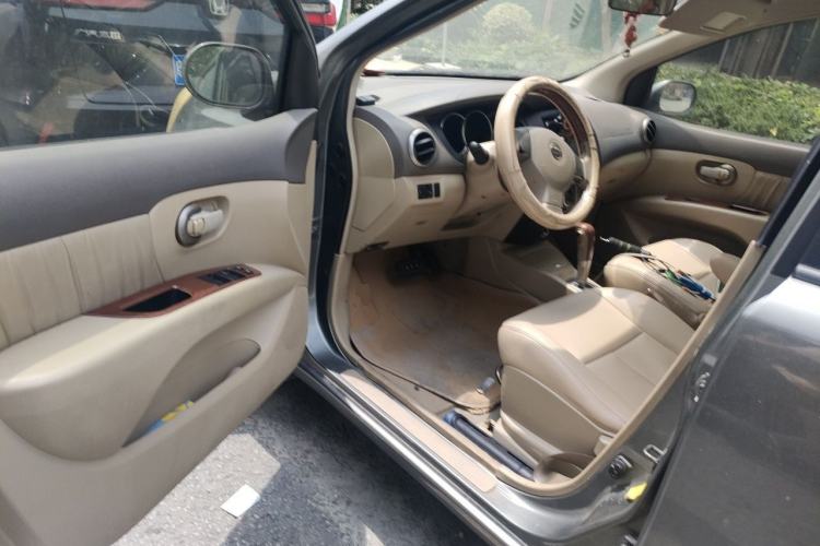 Used Nissan Geniss 2006 1.8L Automatic Comfort Model Driver Seat