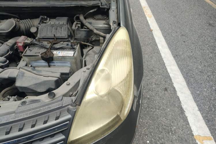 Used Nissan Geniss 2006 1.8L Automatic Comfort Model Engine Bay Left