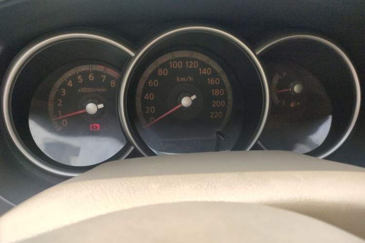 Used Nissan Geniss 2006 1.8L Automatic Comfort Model Instrument Cluster