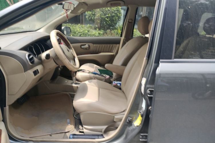 Used Nissan Geniss 2006 1.8L Automatic Comfort Model Left Front Seat