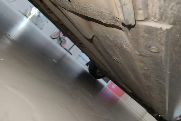 Used Nissan Geniss 2006 1.8L Automatic Standard Edition Chassis Front Left