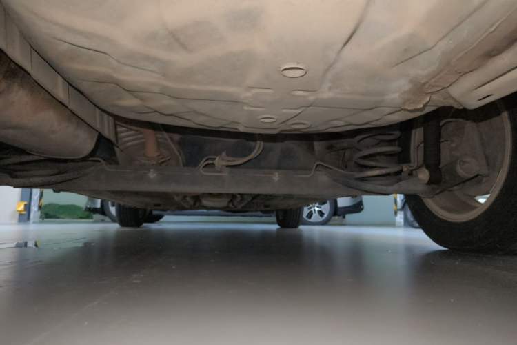 Used Nissan Geniss 2006 1.8L Automatic Standard Edition Chassis Rear