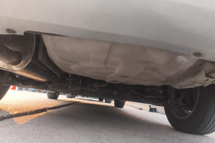 Used Nissan Geniss 2006 1.8L Automatic Standard Edition Chassis Rear