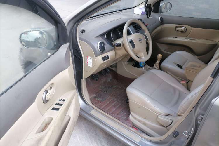 Used Nissan Geniss 2006 1.8L Manual Standard Edition Driver Seat