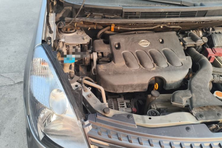 Used Nissan Geniss 2006 1.8L Automatic Standard Edition Engine Bay Right