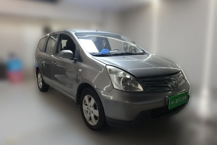 Used Nissan Geniss 2006 1.8L Automatic Standard Edition Front Right 45 Deg