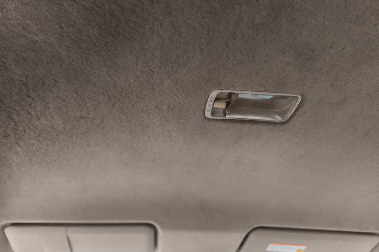 Used Nissan Geniss 2006 1.8L Automatic Standard Edition Headliner