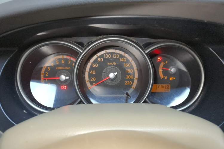 Used Nissan Geniss 2006 1.8L Automatic Standard Edition Instrument Cluster