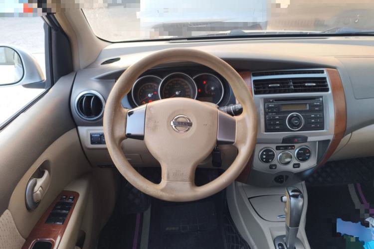 Used Nissan Geniss 2006 1.8L Automatic Standard Edition Steering Wheel