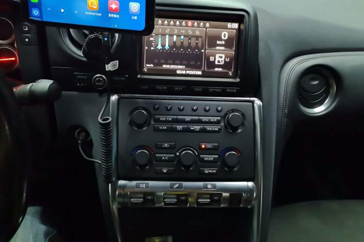 Used Nissan GT-R 2009 Base Model Audio And AC Panel