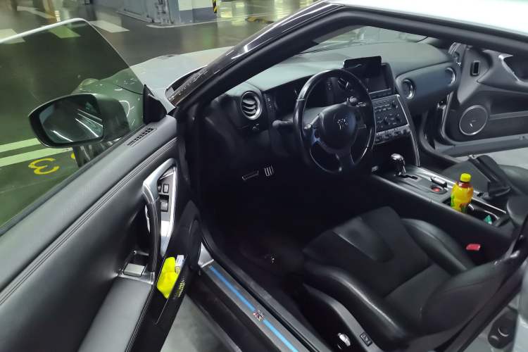 Used Nissan GT-R 2009 Base Model Driver Seat