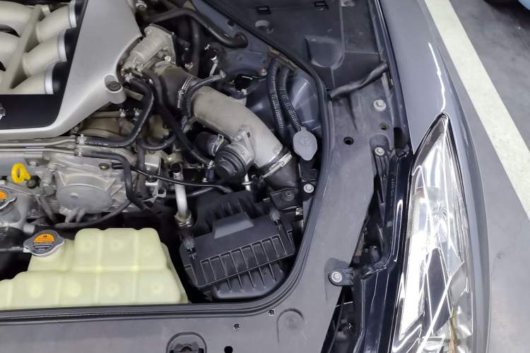 Used Nissan GT-R 2009 Base Model Engine Bay Left