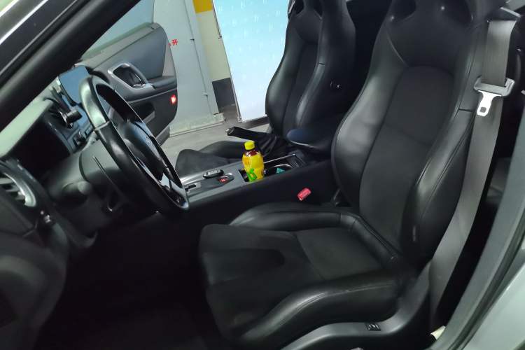 Used Nissan GT-R 2009 Base Model Left Front Seat