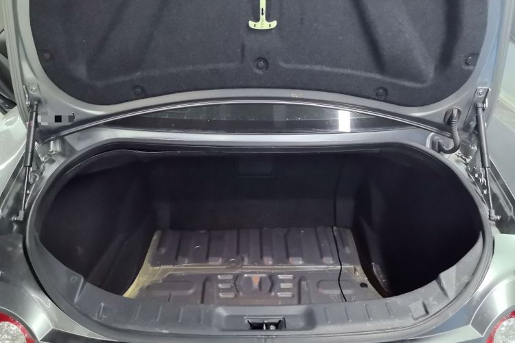 Used Nissan GT-R 2009 Base Model Trunk