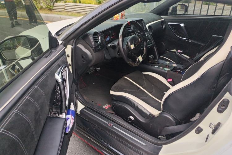 Used Nissan GT-R 2010 3.8T Premium Edition Driver Seat