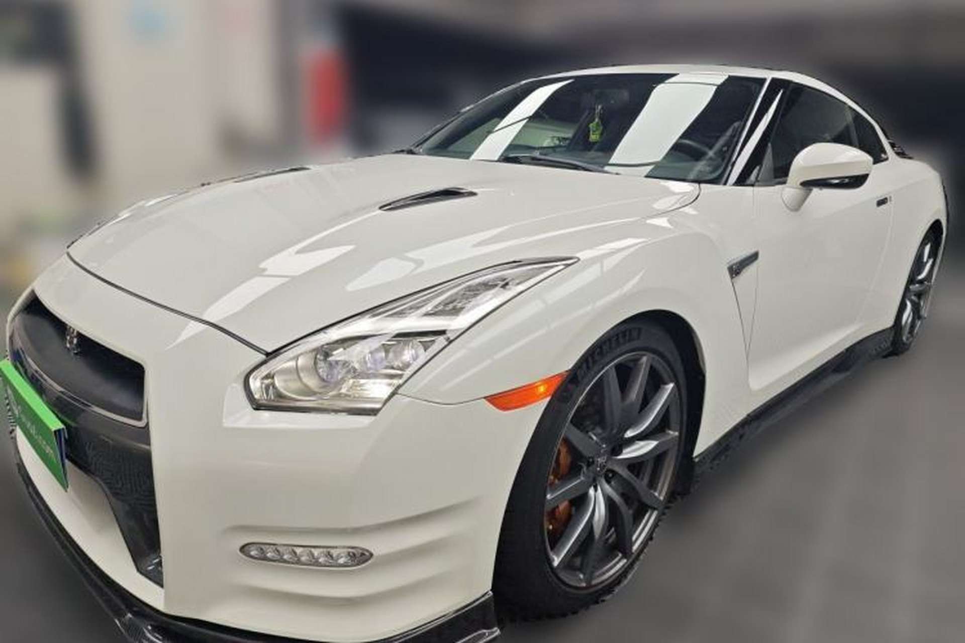 Used Nissan GT-R  Front Left 45 Deg