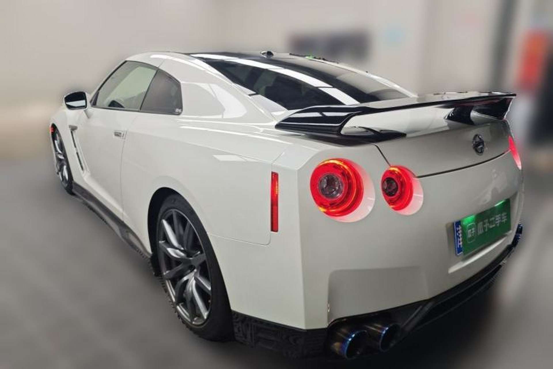 Used Nissan GT-R  Rear Left 45 Deg