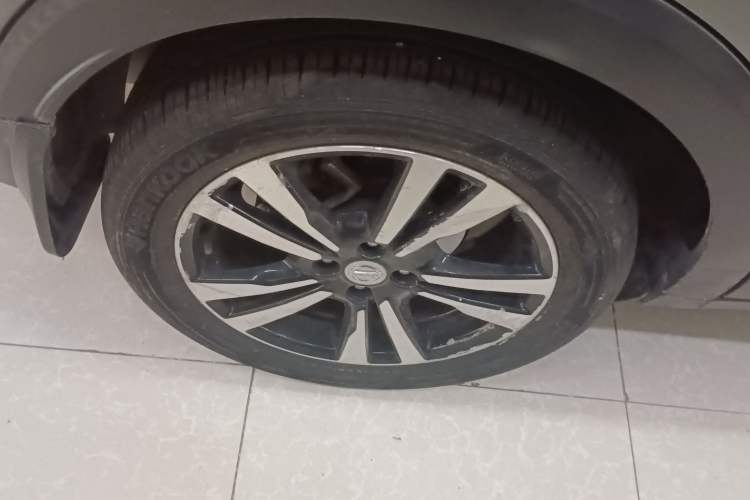 Used Nissan Kicks 2017 1.5L CVT Smart Drive Edition Right Rear Wheel Hub