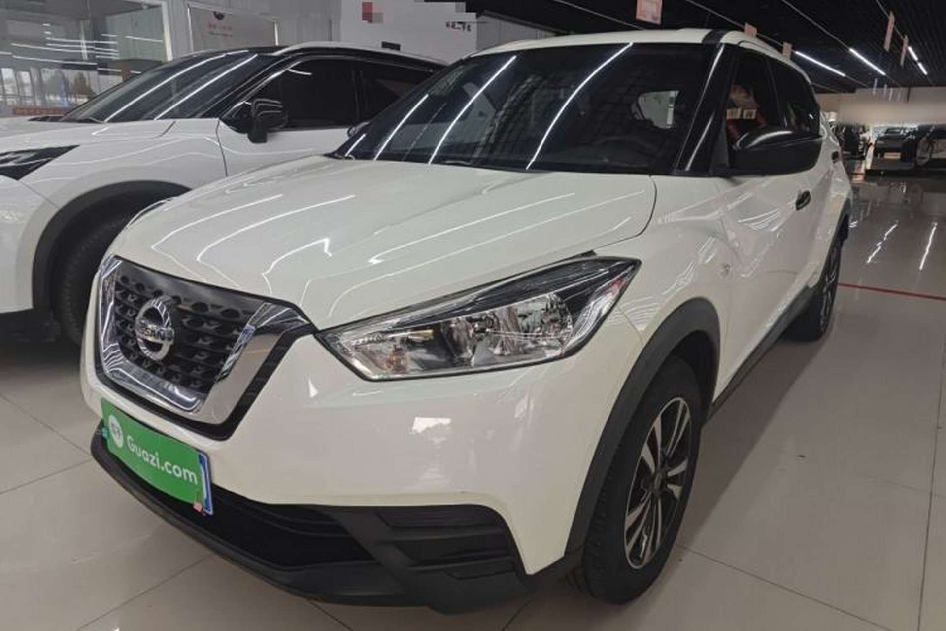 Used Nissan Kicks 2019 1.5L Manual Cool Edition Front Left 45 Deg