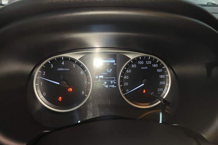Used Nissan Kicks 2019 1.5L Manual Cool Edition Instrument Cluster
