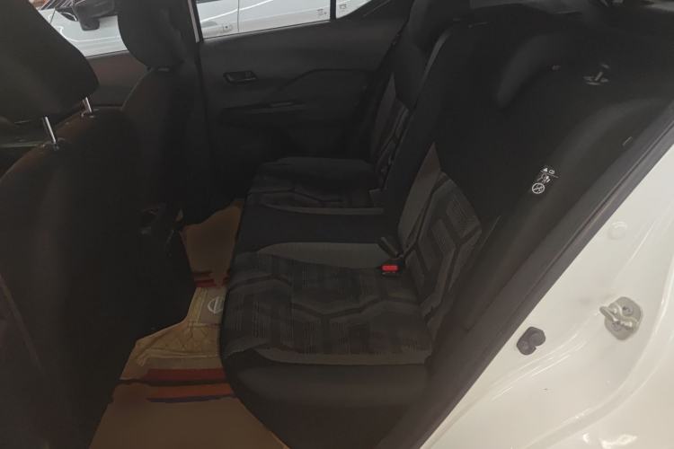 Used Nissan Kicks 2019 1.5L Manual Cool Edition Left Rear Seat