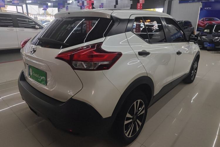 Used Nissan Kicks 2019 1.5L Manual Cool Edition Rear Right 45 Deg